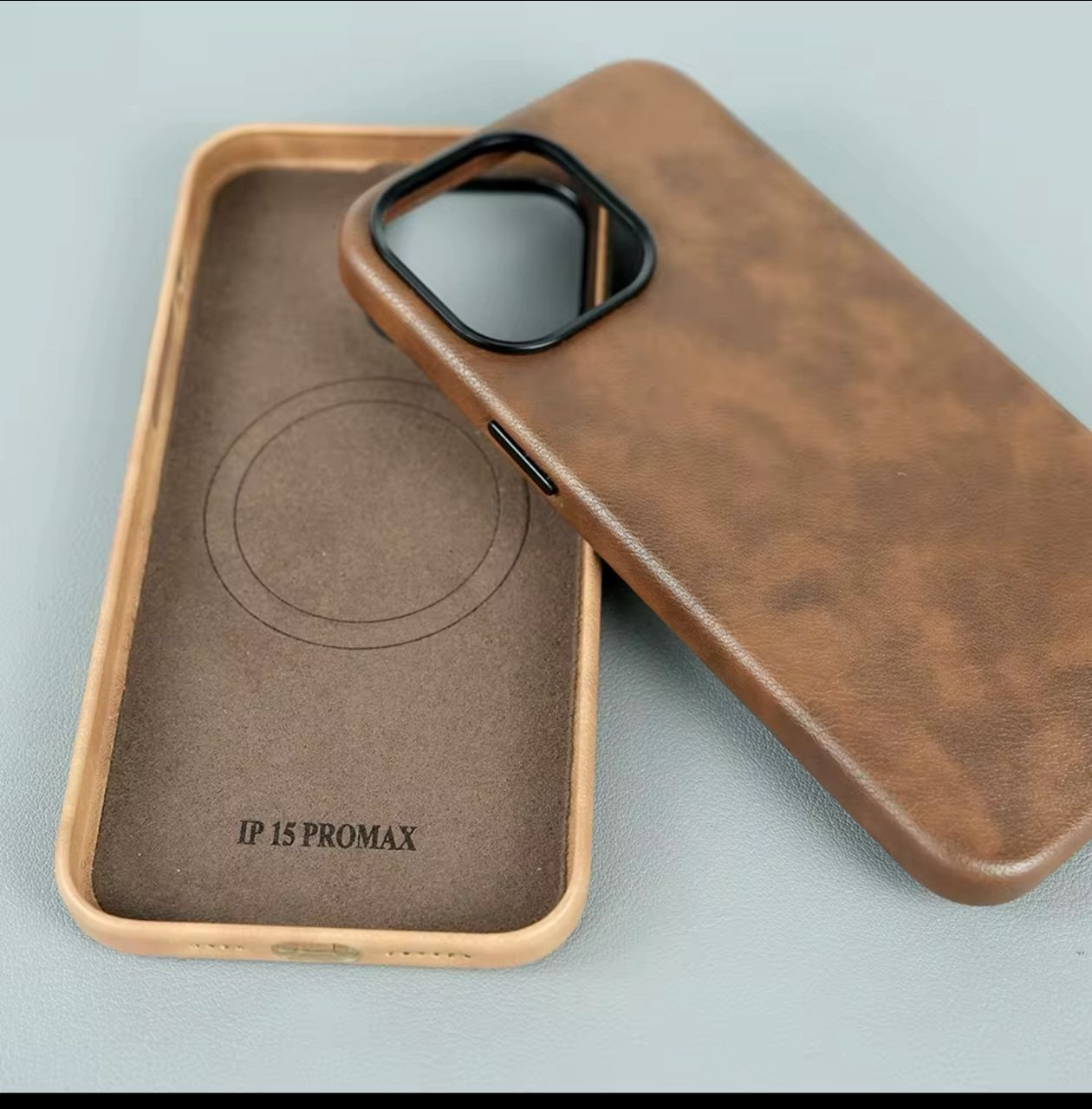 Fouro iPhone 16pro