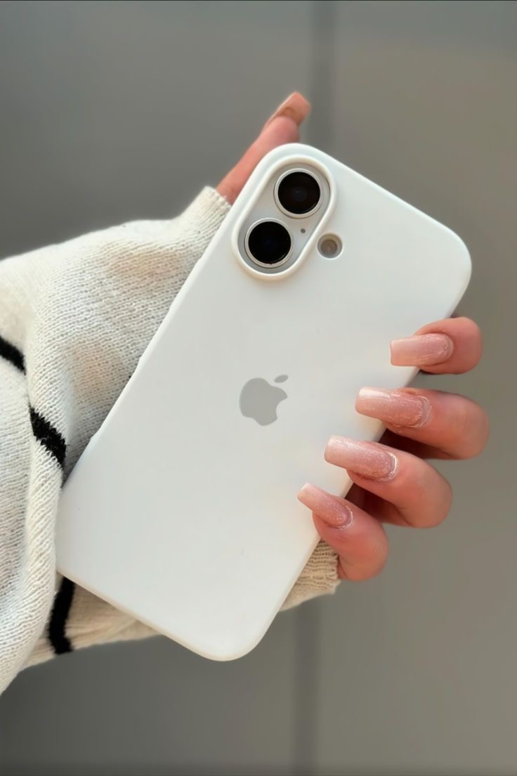 Fouro silicone iPhone 16