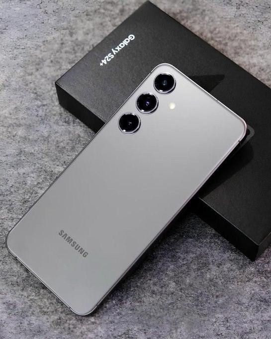 SAMSUNG S24PLUS